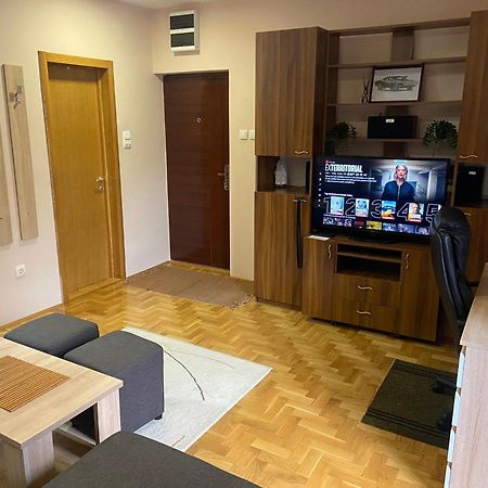 Mila Apartment Novi Sad Exterior foto