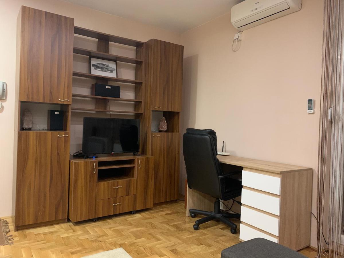 Mila Apartment Novi Sad Exterior foto